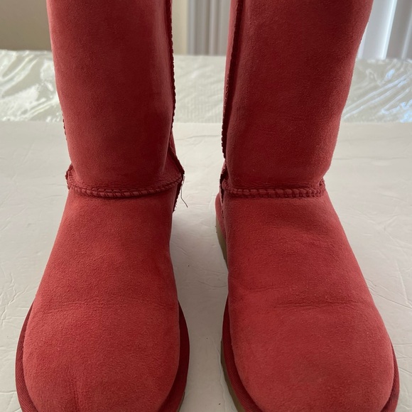 UGG Shoes - NEW Women Red suede UGG Boots / size 7